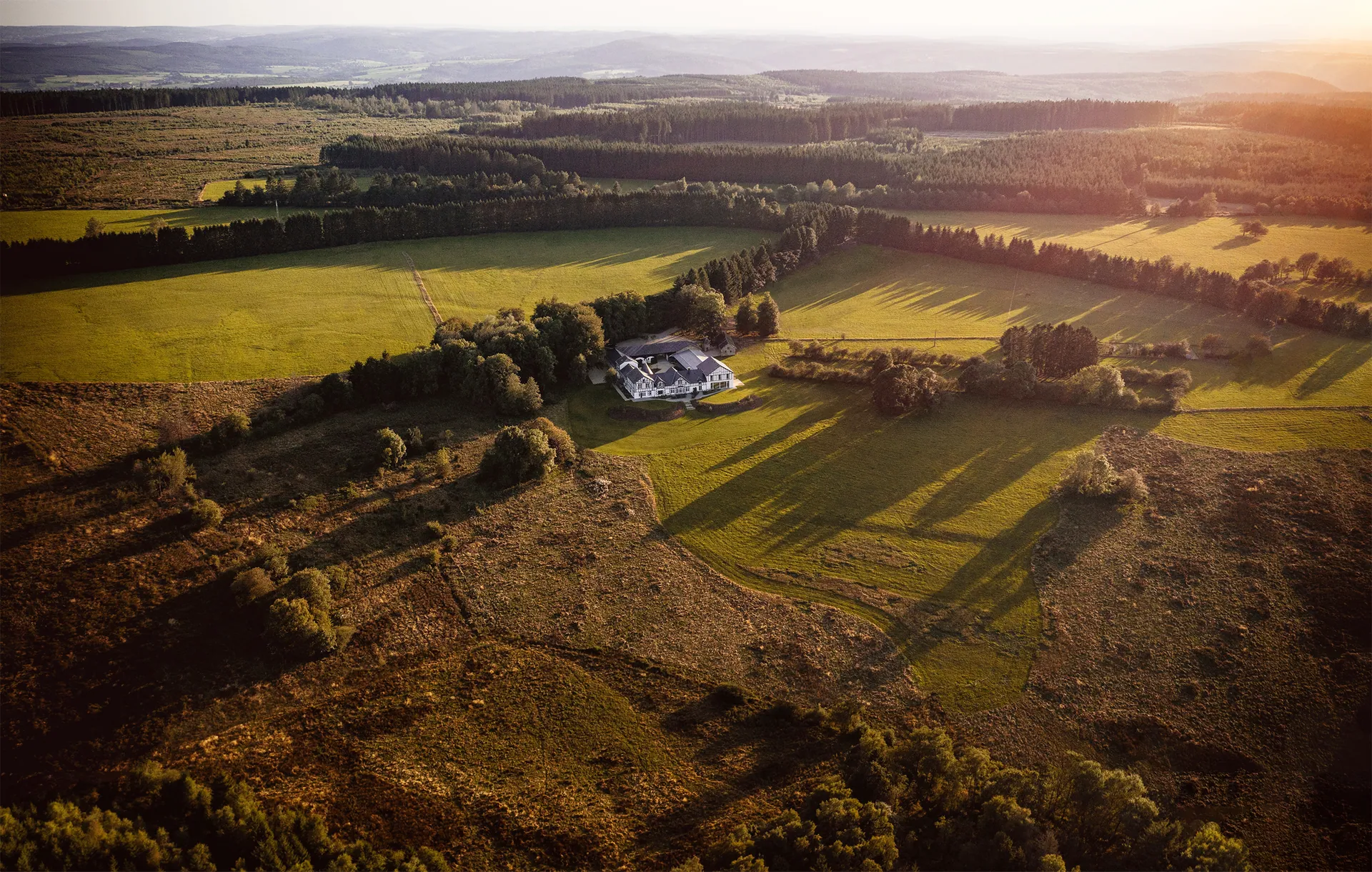 Brasero Group · 2 venues (Domaine de Bronromme + Château de la Louveterie) · HeySquad partnership since October 2023